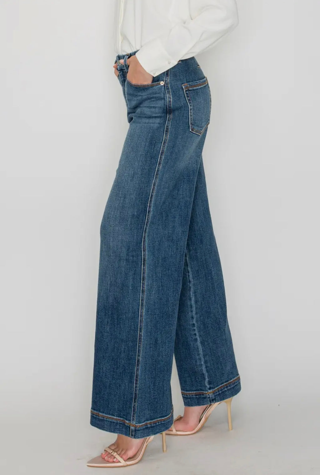 Kit Artemis Vintage Relaxed High Rise Palazzo Jeans