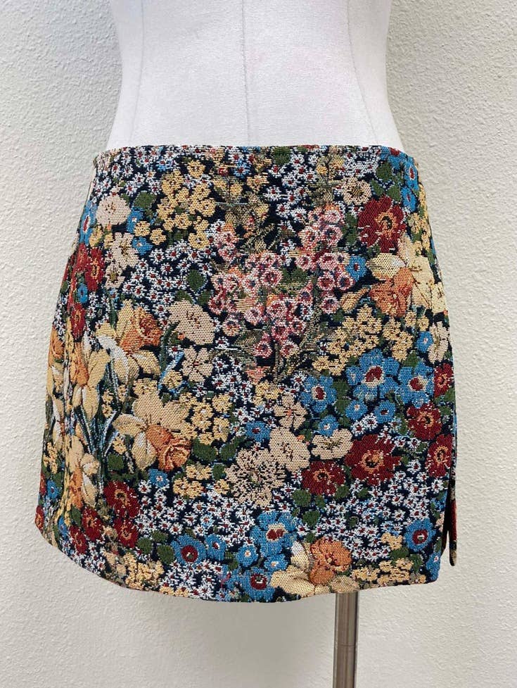 Macy Floral Jacquard Skort