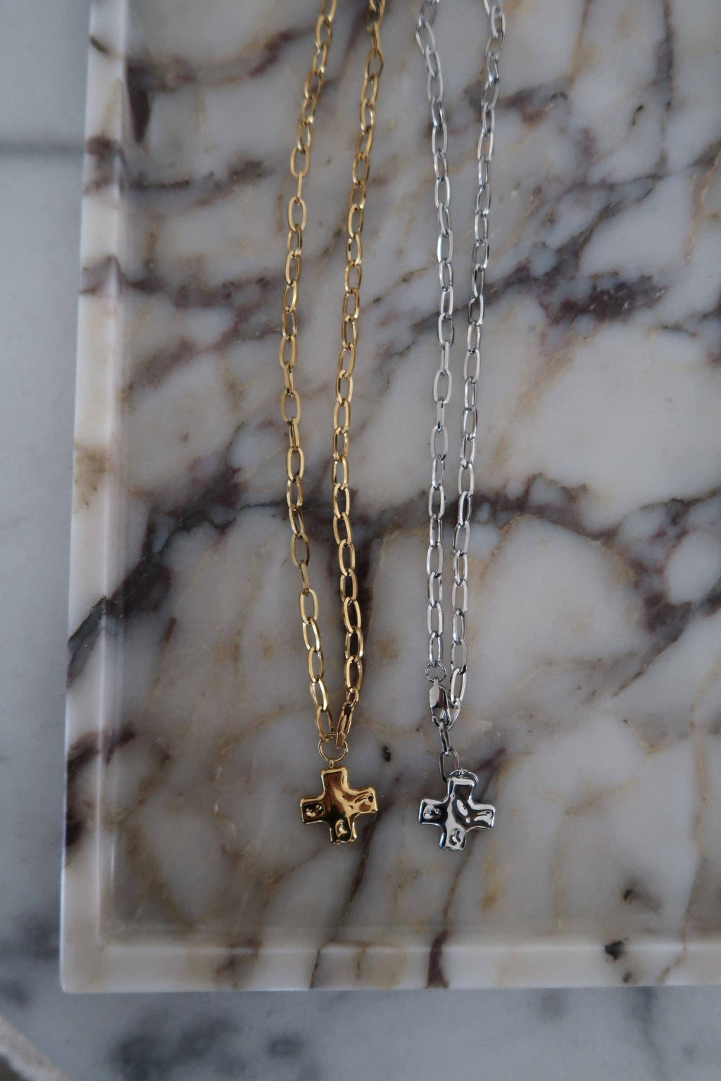 PAPERCLIP CROSS NECKLACE ￼