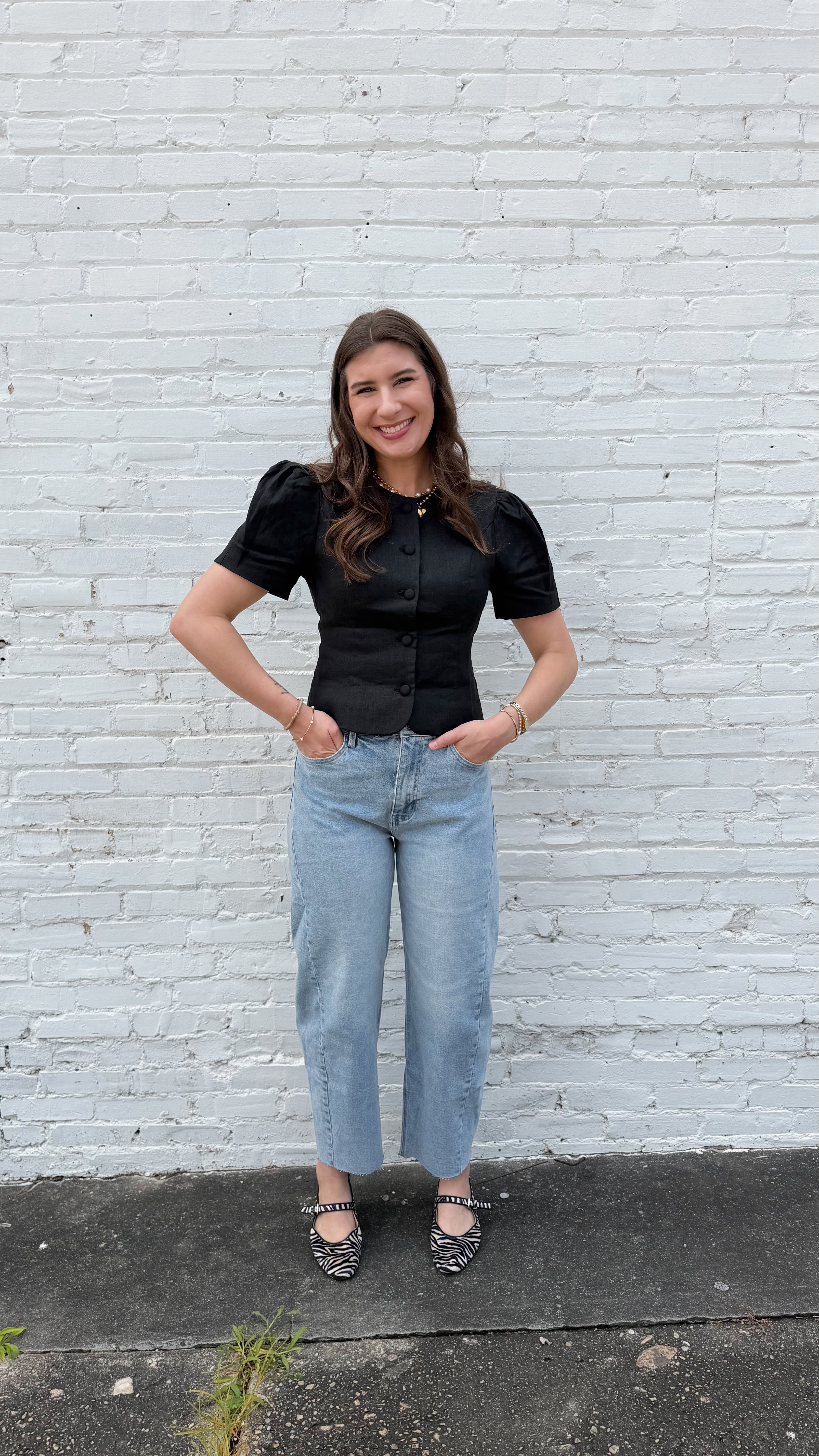 Sloane BLUE by ARTEMIS High Rise Barrel Jeans Light Wash