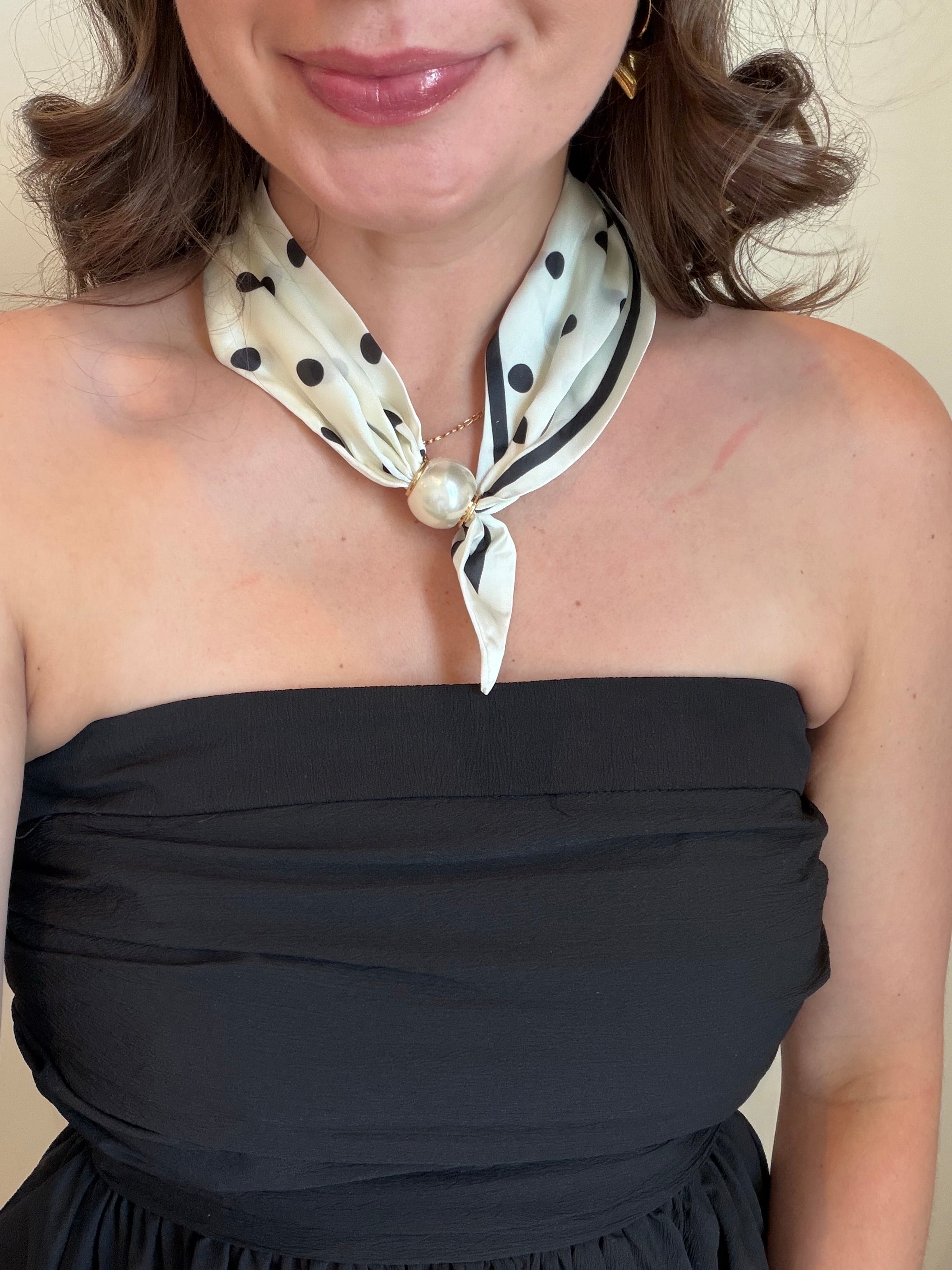 Pearl Clasp Neck Scarf